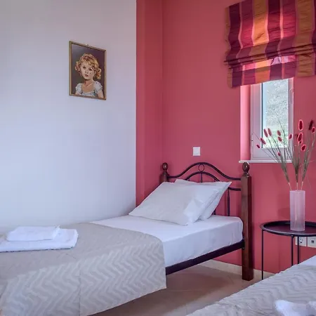 Thea Holiday home *